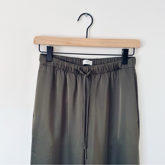 Aritzia Wilfred The Lodge Pant Satin Dark Olive - Picture 11 of 14